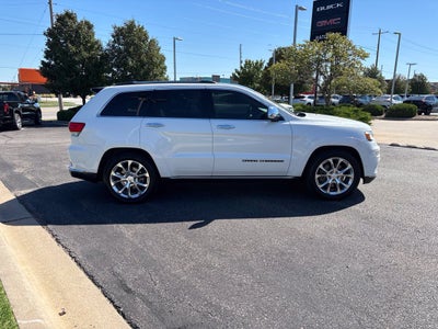 2020 Jeep Grand Cherokee Summit
