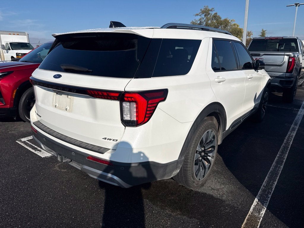 2025 Ford Explorer Platinum
