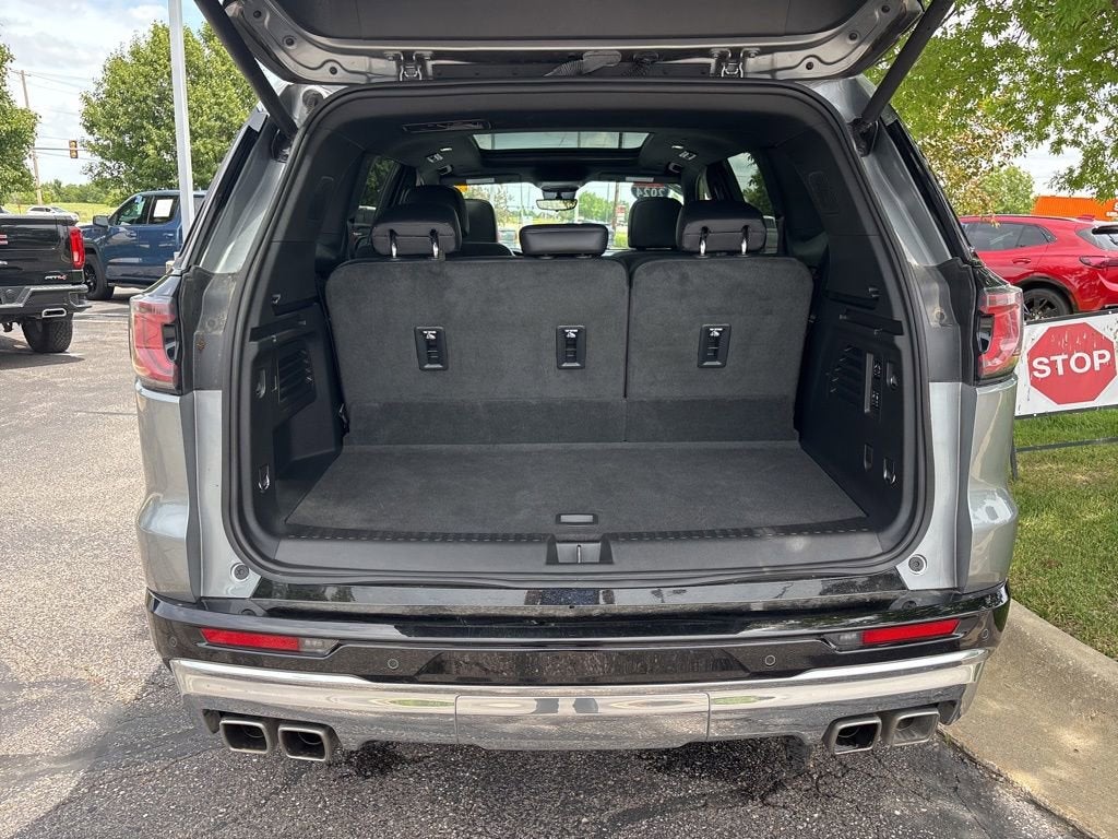 2024 GMC Acadia Denali