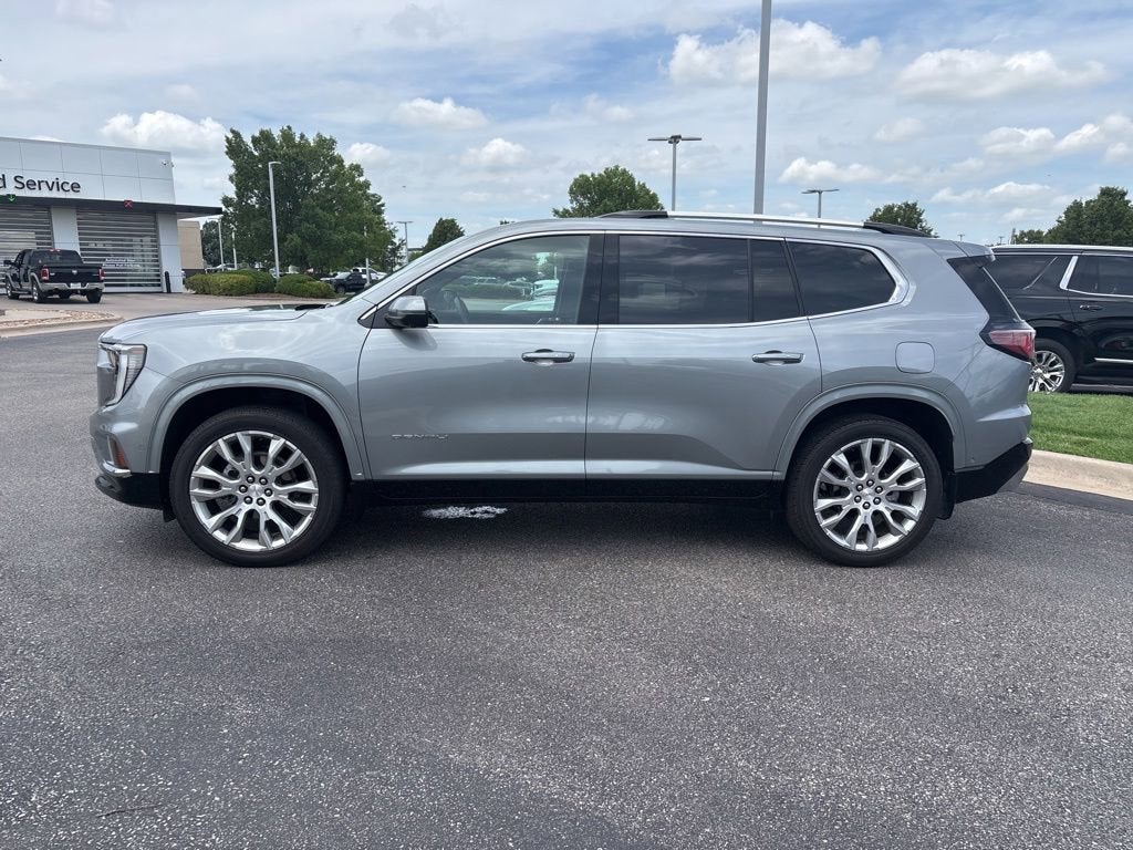 2024 GMC Acadia Denali