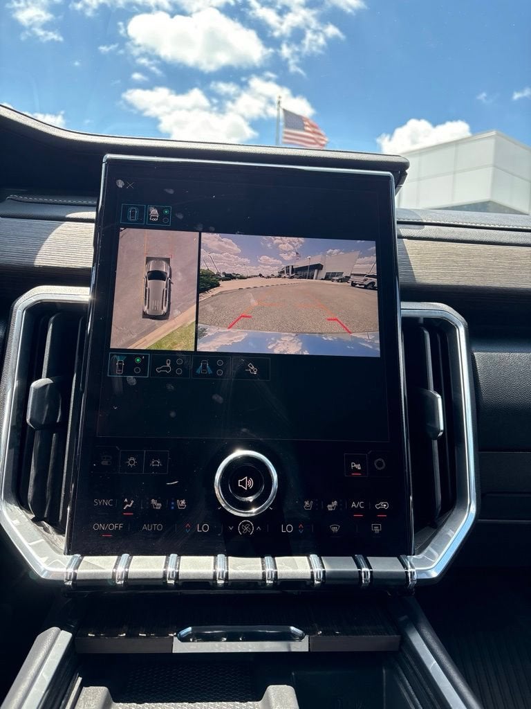 2025 GMC Acadia Denali