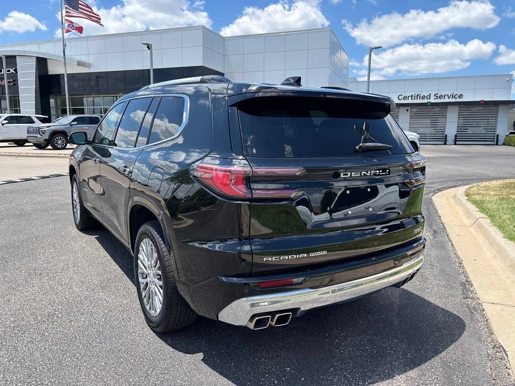 2025 GMC Acadia Denali