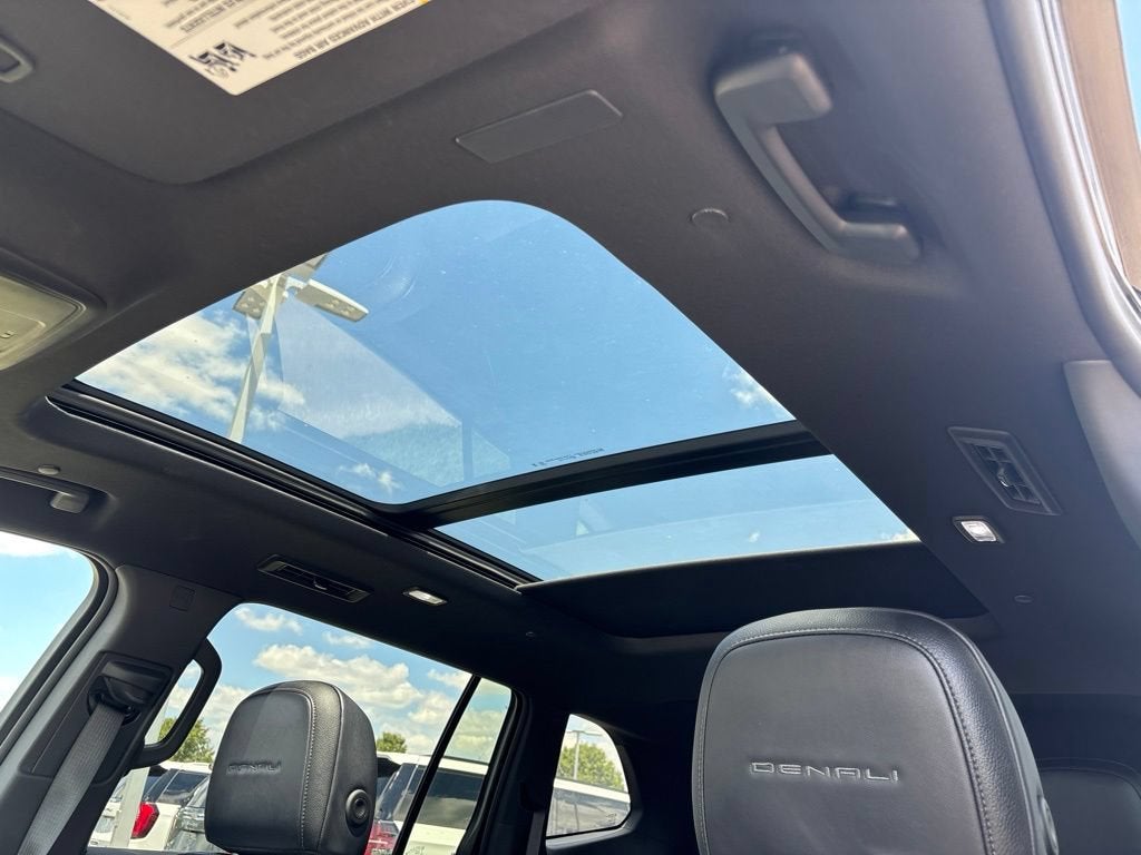 2025 GMC Acadia Denali