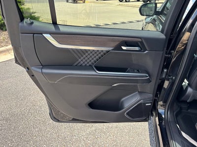 2025 GMC Acadia Denali