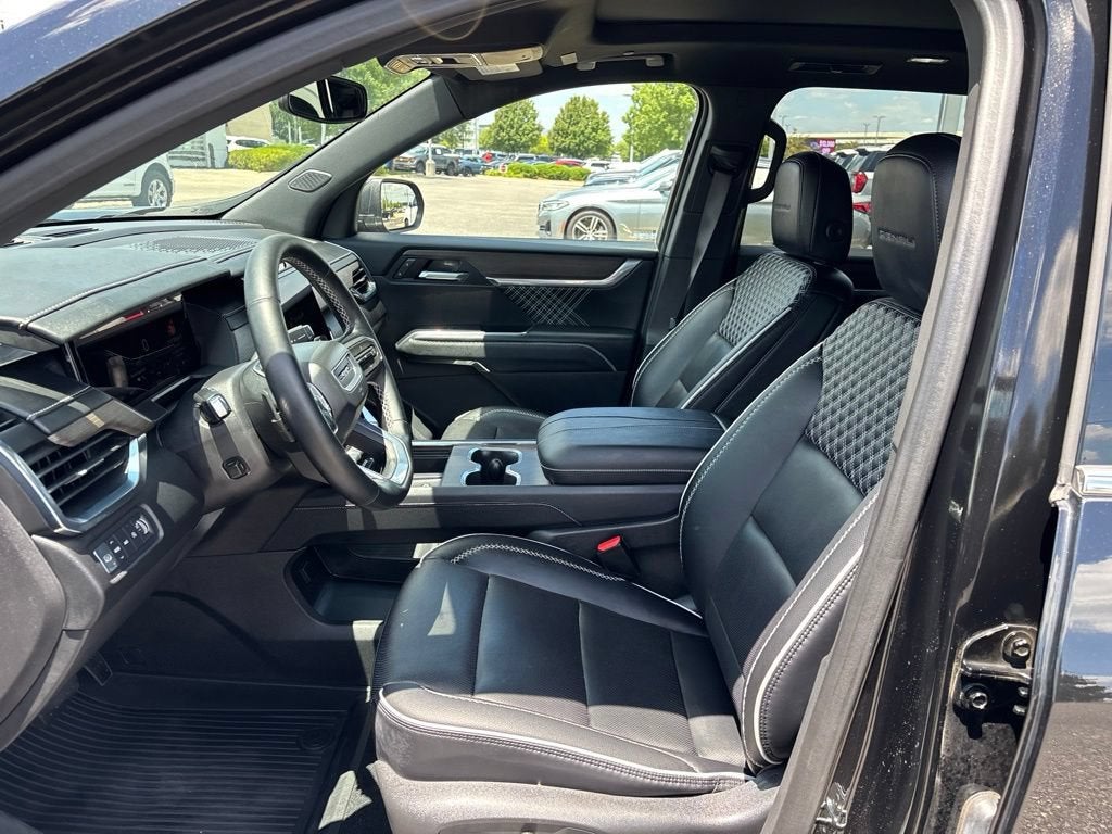 2025 GMC Acadia Denali