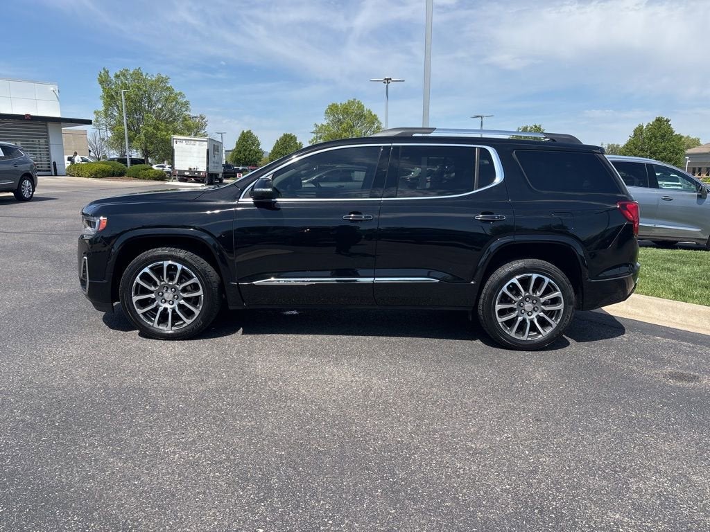 2022 GMC Acadia Denali