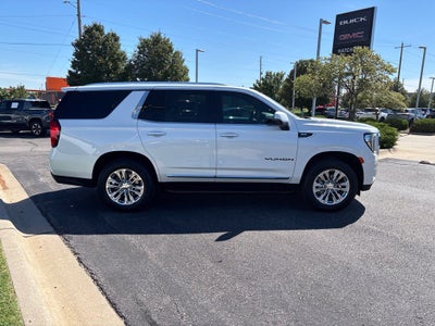 2024 GMC Yukon SLT