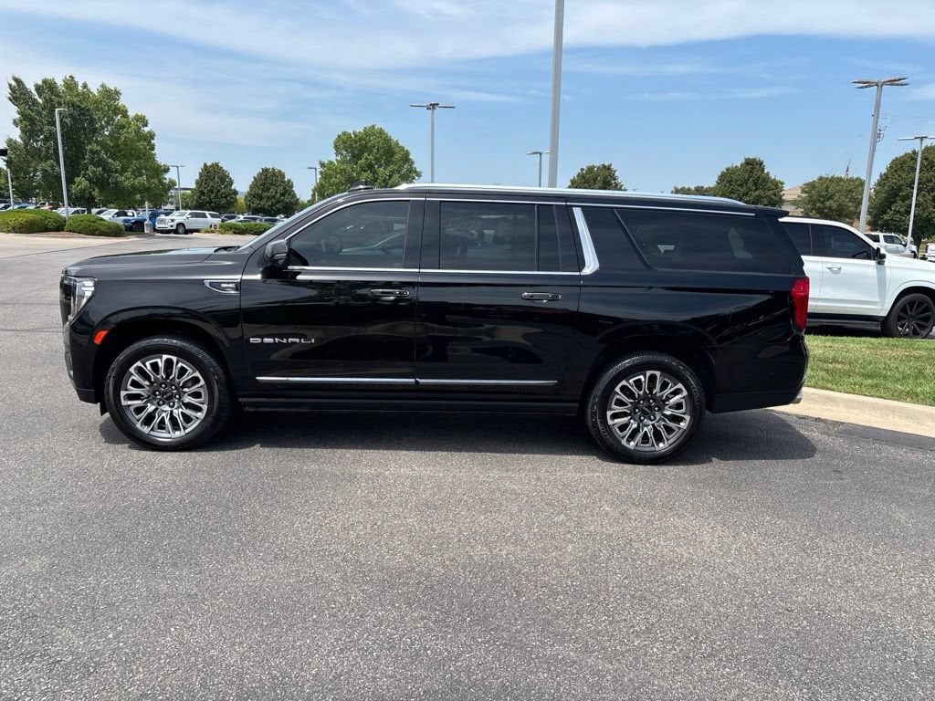 2023 GMC Yukon XL Denali Ultimate