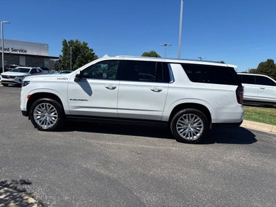 2023 Chevrolet Suburban High Country