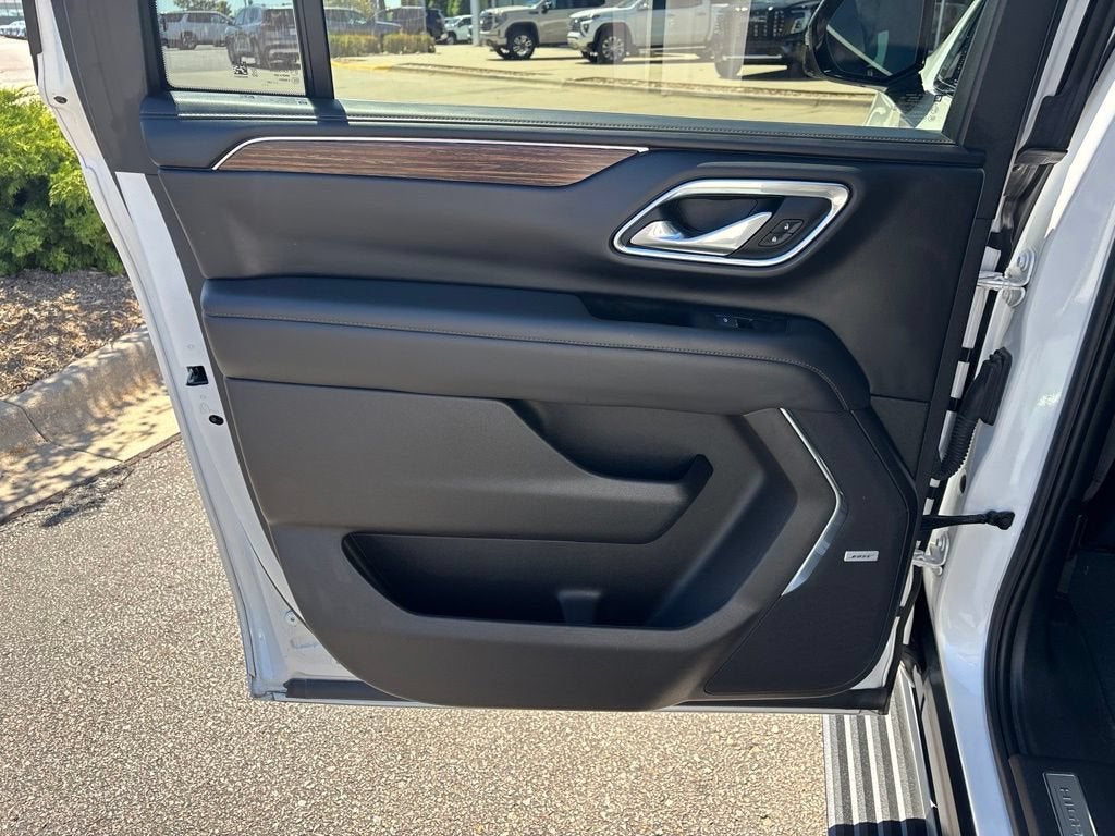 2023 Chevrolet Suburban High Country