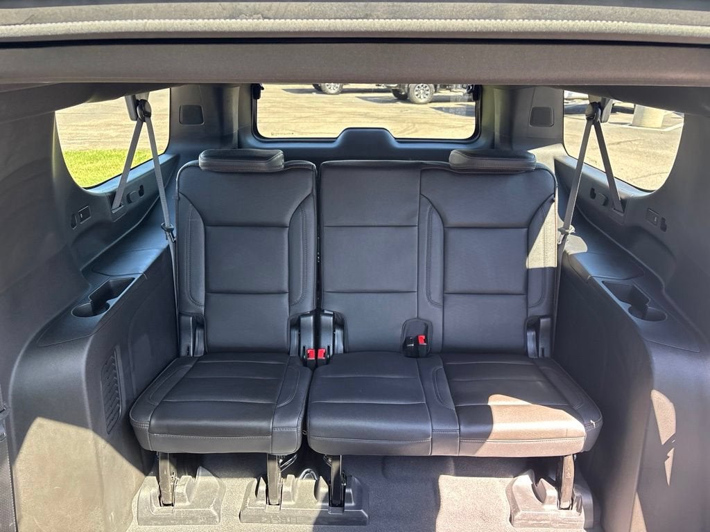2023 Chevrolet Suburban High Country