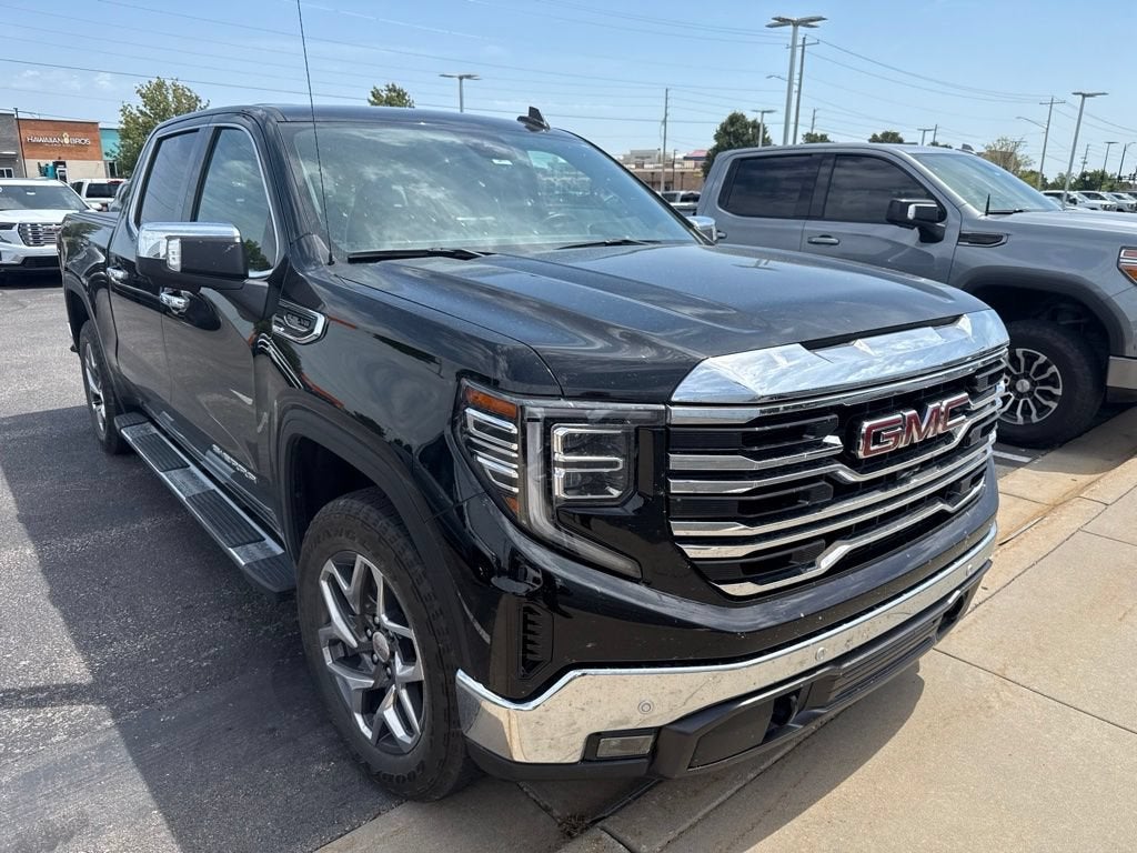 2024 GMC Sierra 1500 SLT
