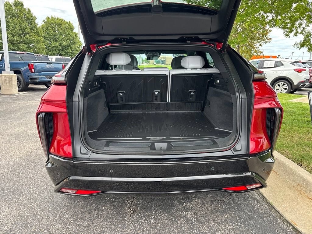 2024 Cadillac LYRIQ Sport 1
