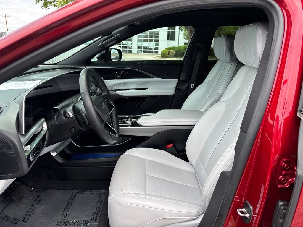 2024 Cadillac LYRIQ Sport 1