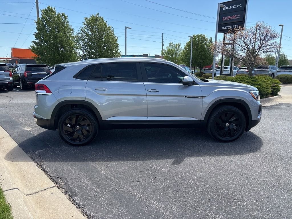 2024 Volkswagen Atlas Cross Sport 2.0T SE w/Technology