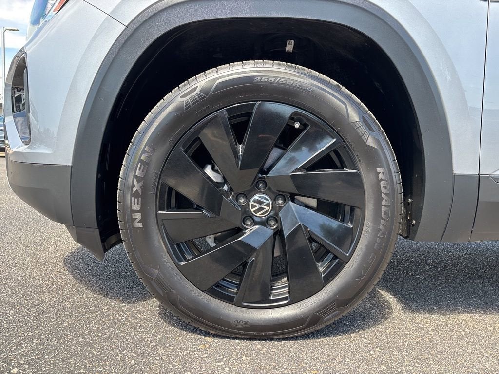 2024 Volkswagen Atlas Cross Sport 2.0T SE w/Technology