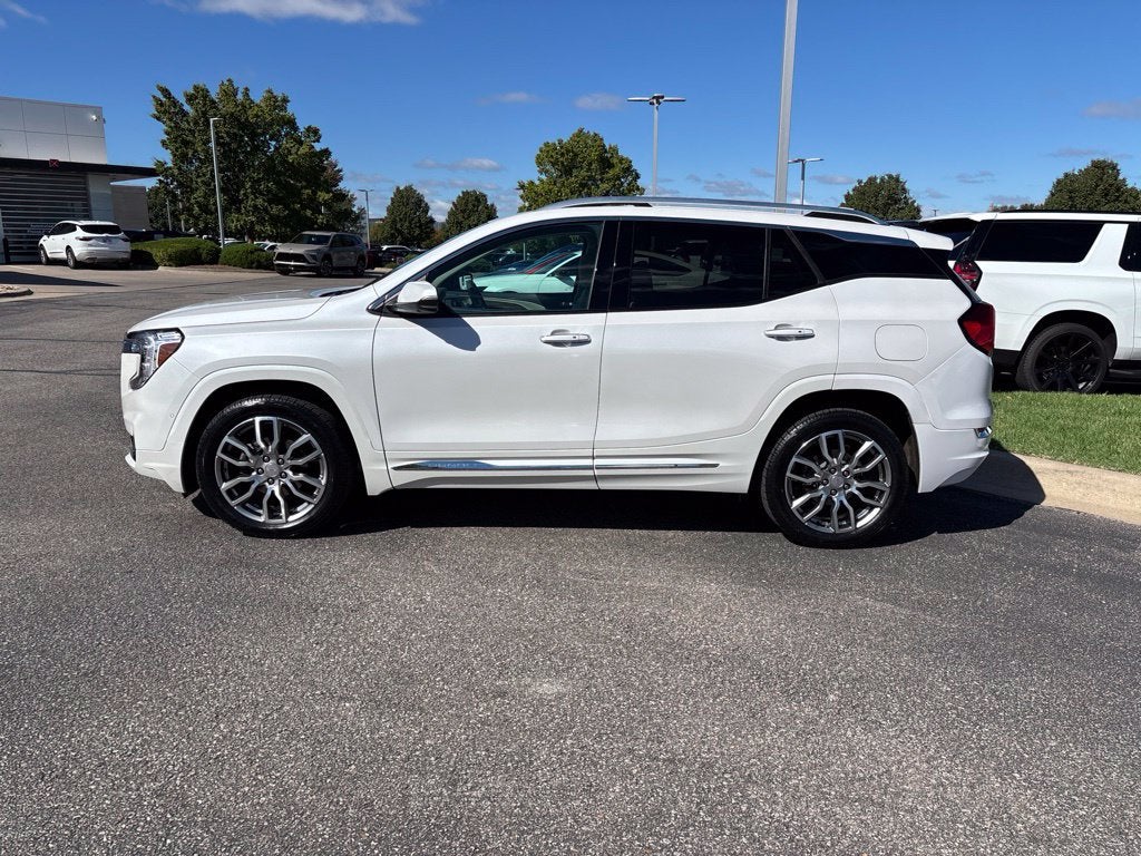 2023 GMC Terrain Denali