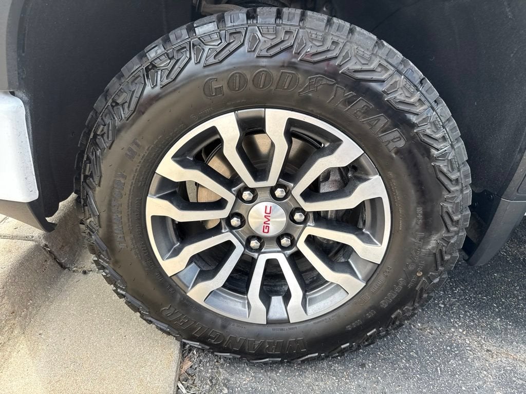 2022 GMC Sierra 1500 Limited AT4