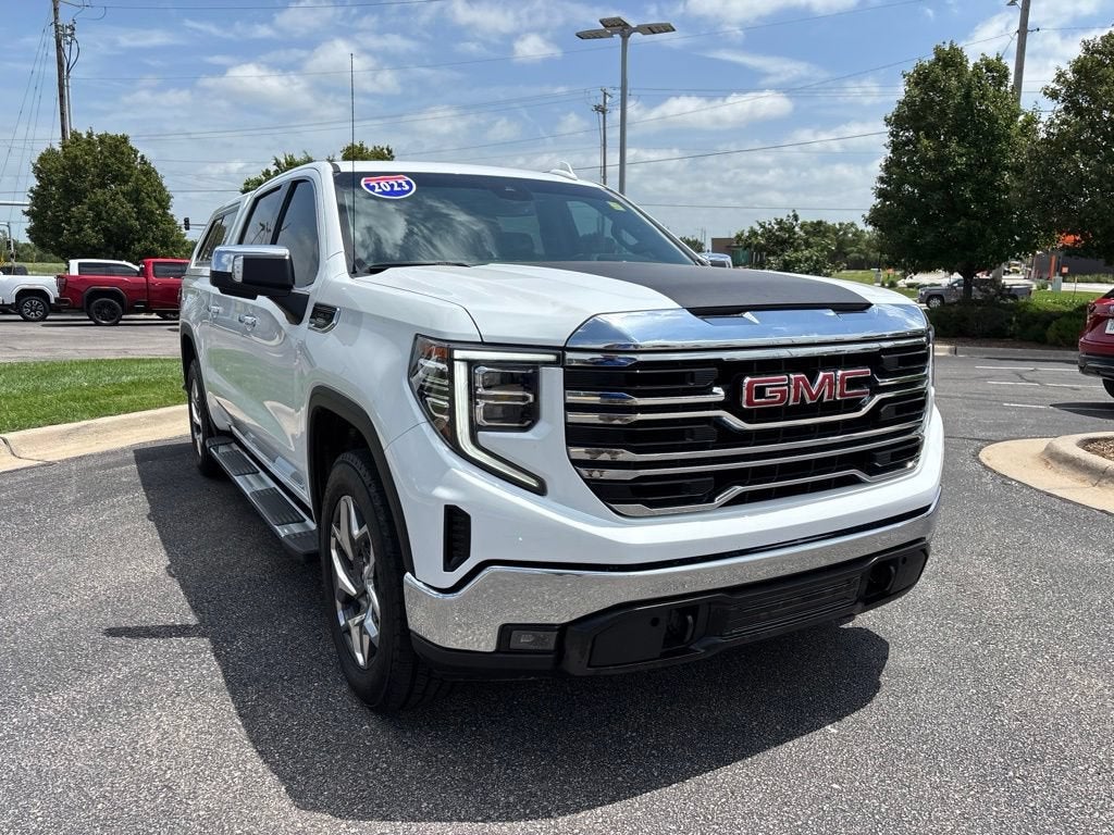 2023 GMC Sierra 1500 SLT