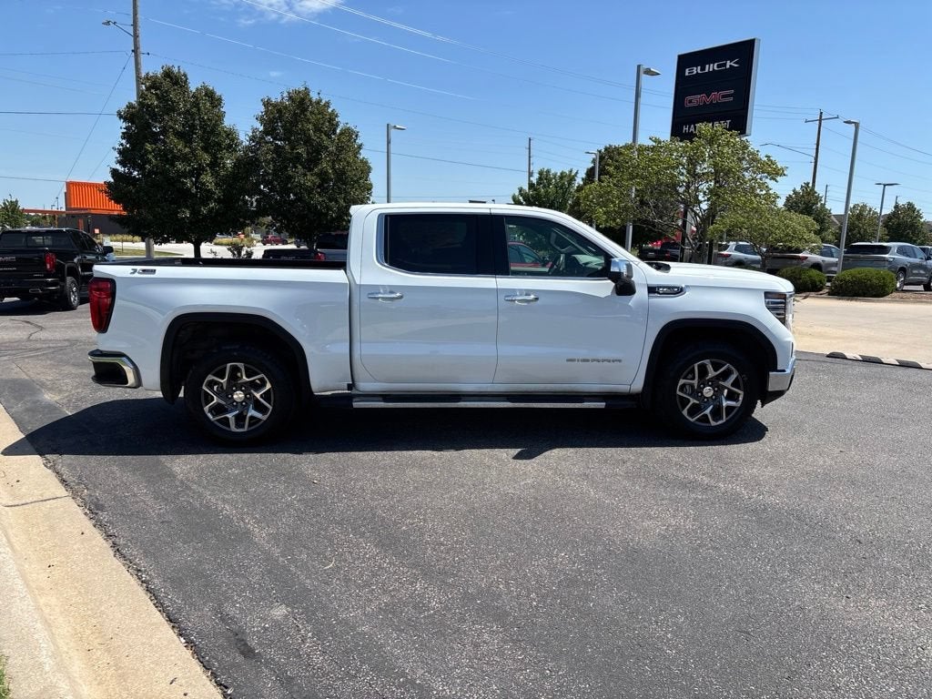 2024 GMC Sierra 1500 SLT