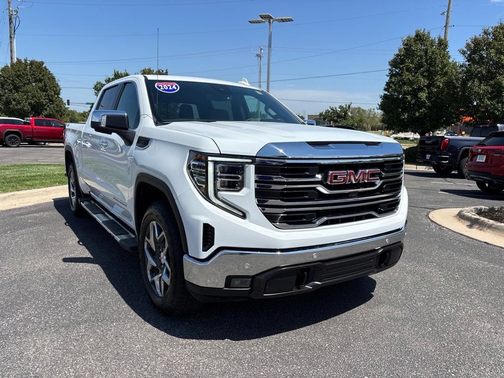 2024 GMC Sierra 1500 SLT