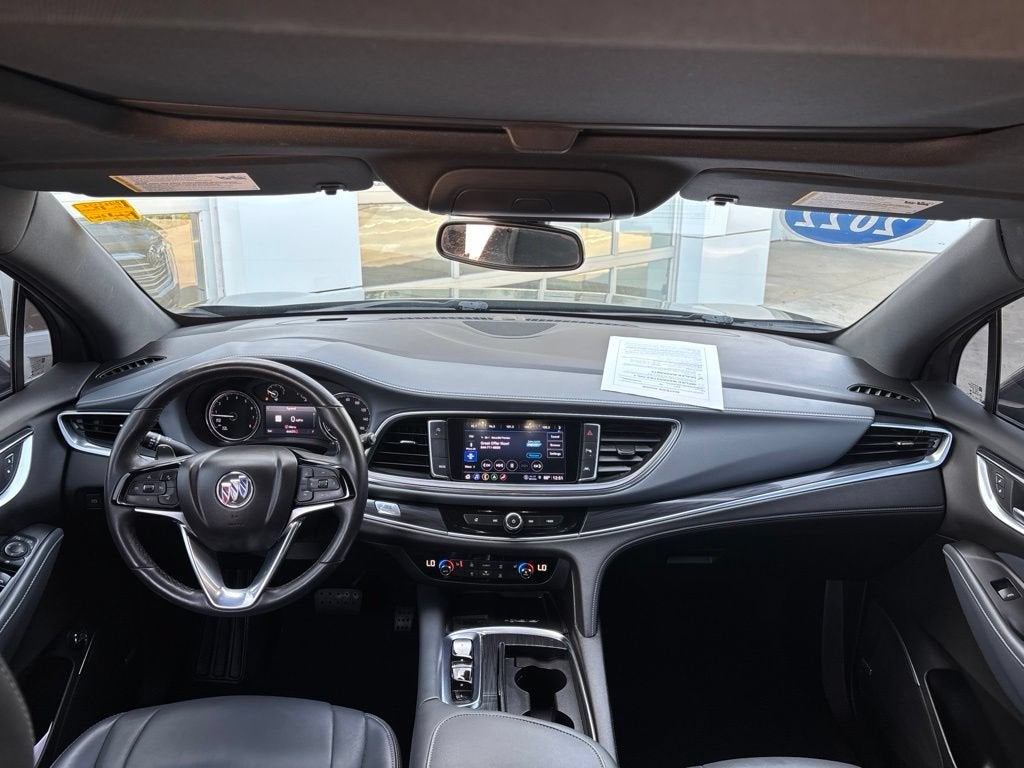2022 Buick Enclave Essence