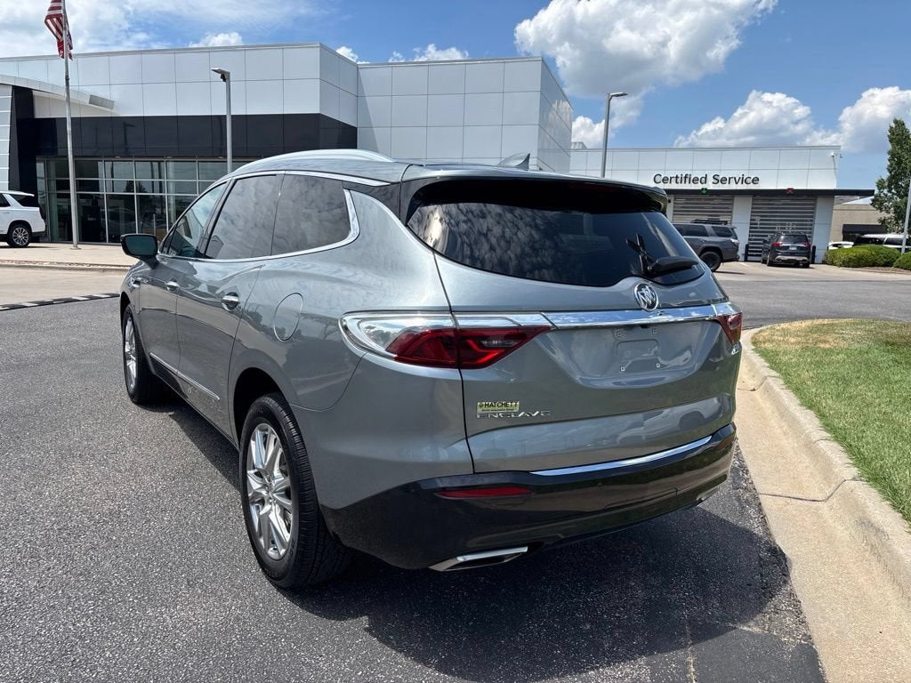 2023 Buick Enclave Essence