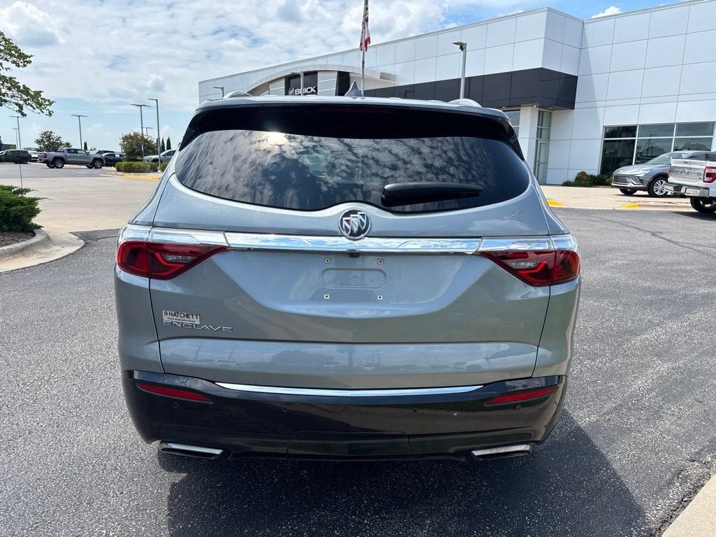 2023 Buick Enclave Essence