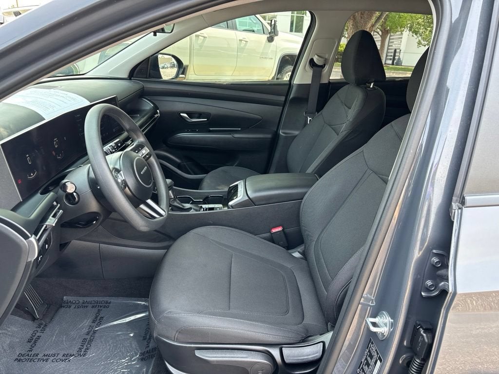 2025 Hyundai Tucson SE