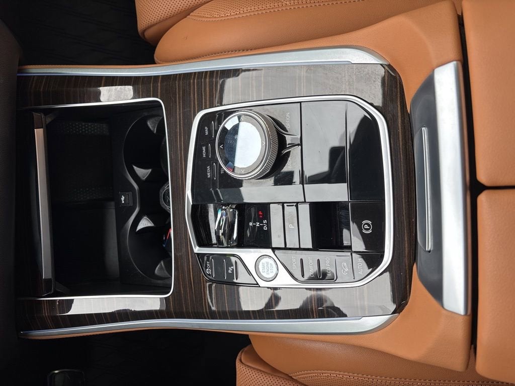 2024 BMW X5 M60i