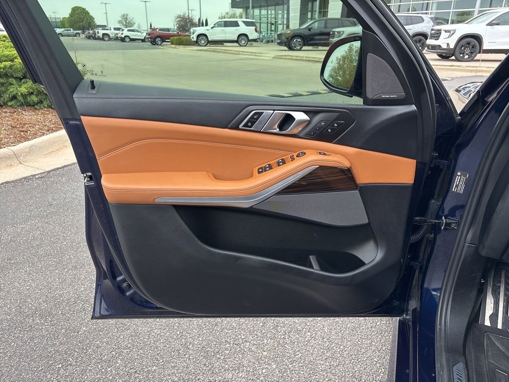2024 BMW X5 M60i