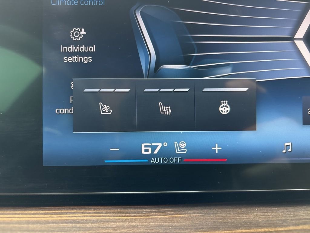 2024 BMW X5 M60i