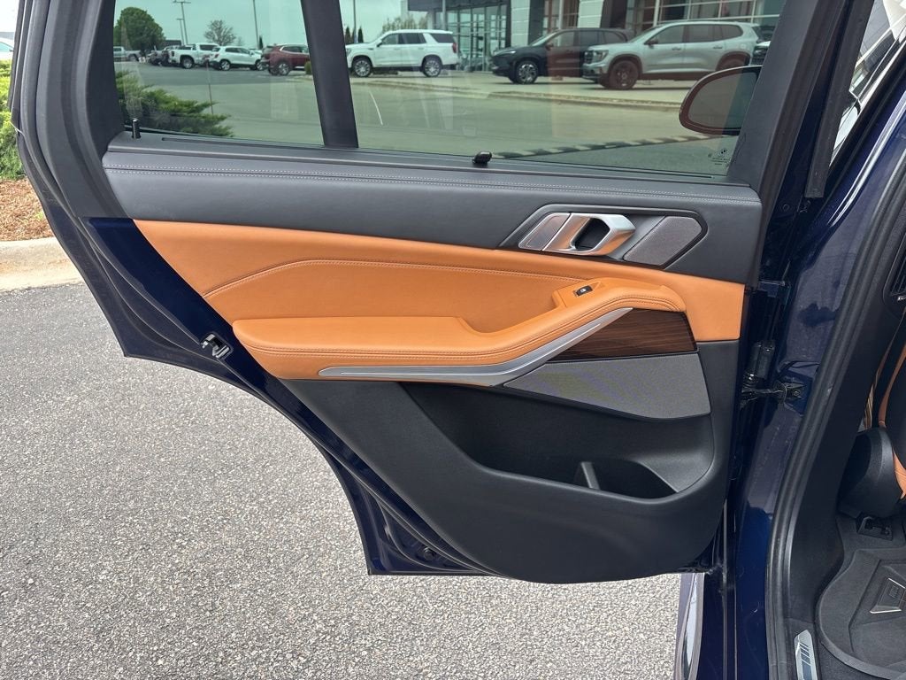 2024 BMW X5 M60i