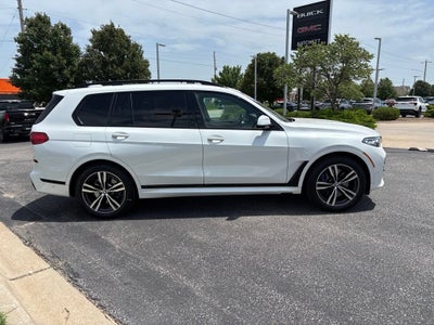 2022 BMW X7 xDrive40i