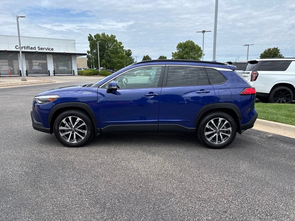 2022 Toyota Corolla Cross XLE