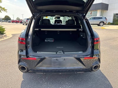 2025 Genesis GV70 2.5T