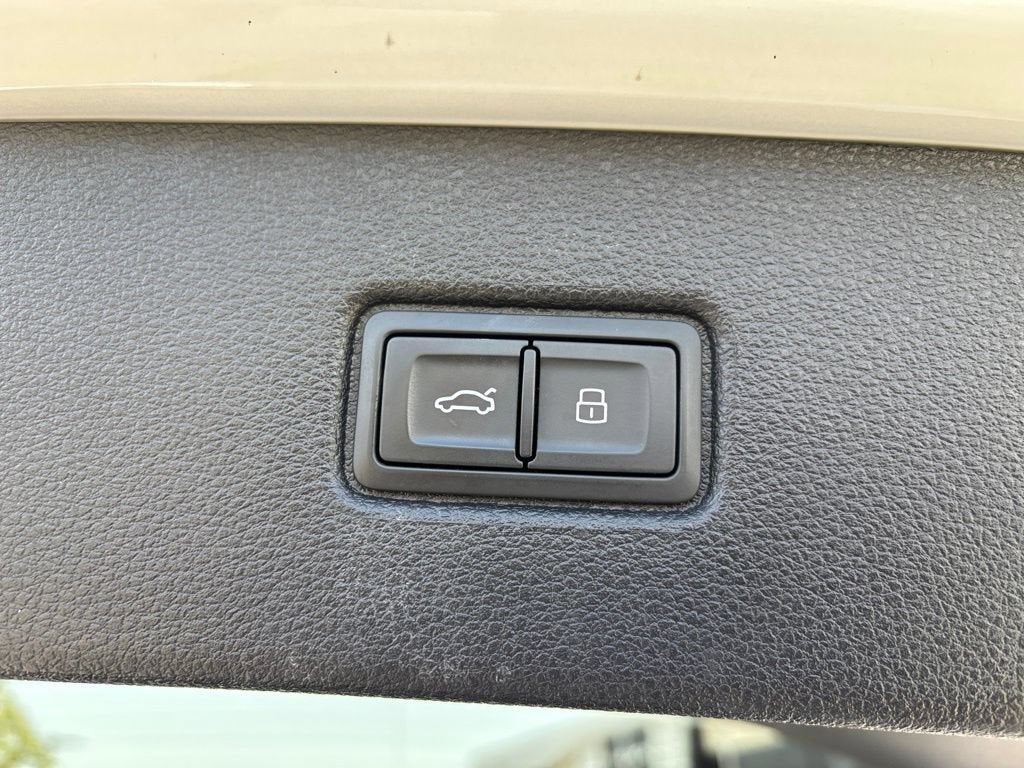 2022 Audi Q7 Premium