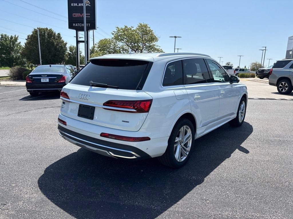 2022 Audi Q7 Premium