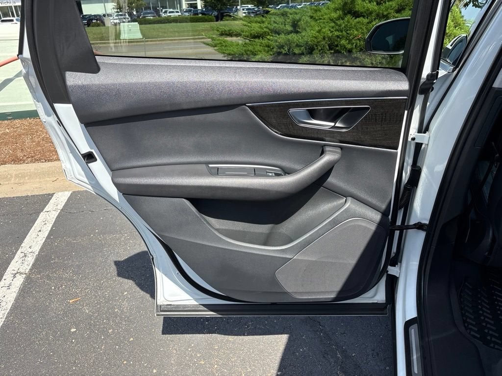 2022 Audi Q7 Premium