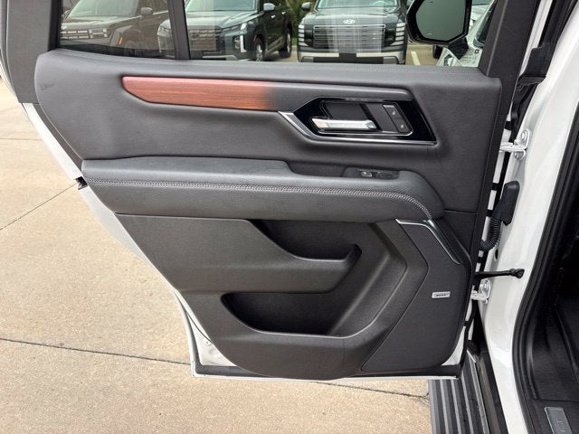2025 GMC Yukon Denali