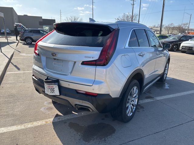 2021 Cadillac XT4 Premium Luxury