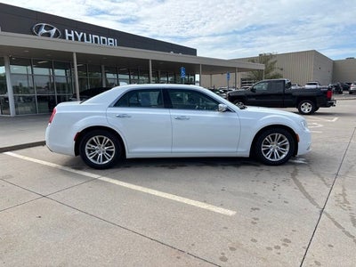 2016 Chrysler 300 C