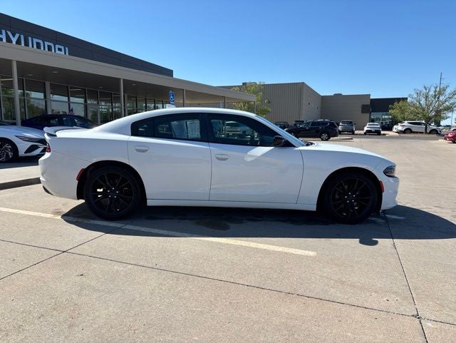 2016 Dodge Charger SXT