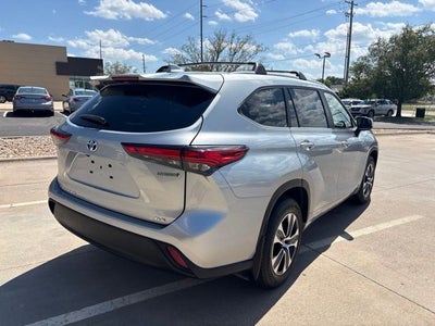2023 Toyota Highlander Hybrid XLE