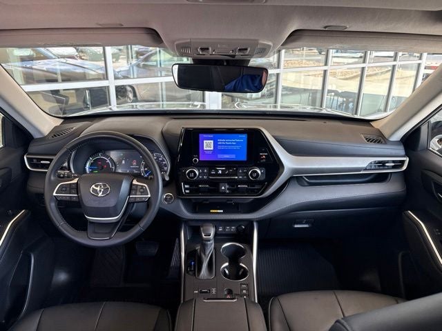 2023 Toyota Highlander Hybrid XLE