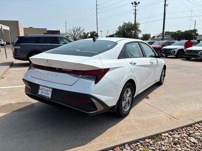 2026 Hyundai Elantra SE