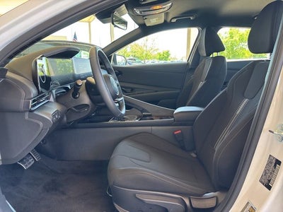 2025 Hyundai Elantra Hybrid SEL Sport