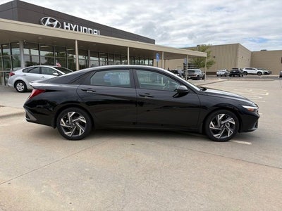 2025 Hyundai Elantra Hybrid SEL Sport