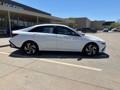 2025 Hyundai Elantra Hybrid SEL Sport