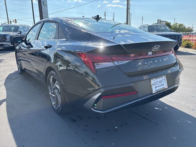 2025 Hyundai Elantra Hybrid Limited